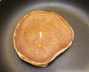 गर्म केक