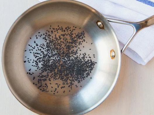 टोस्ट तिल के बीज टोस्ट तिल के बीज