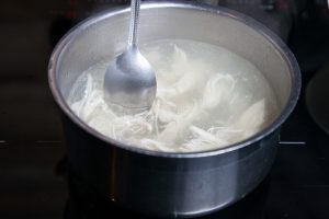 नींबू के साथ चिकन सूप