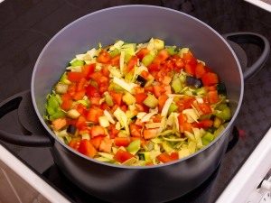 कीमा बनाया हुआ सब्जी का सूप