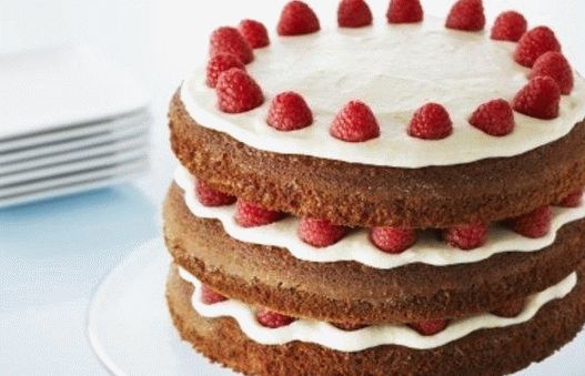 नींबू बटर क्रीम और रसभरी के साथ फोटो जिंजरब्रेड केक