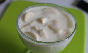 केले के साथ बर्ड मिल्क