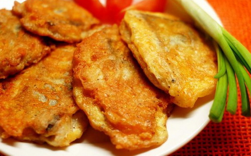 दूध के घोल में मछली