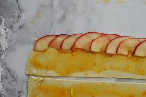 Apple गुलाब