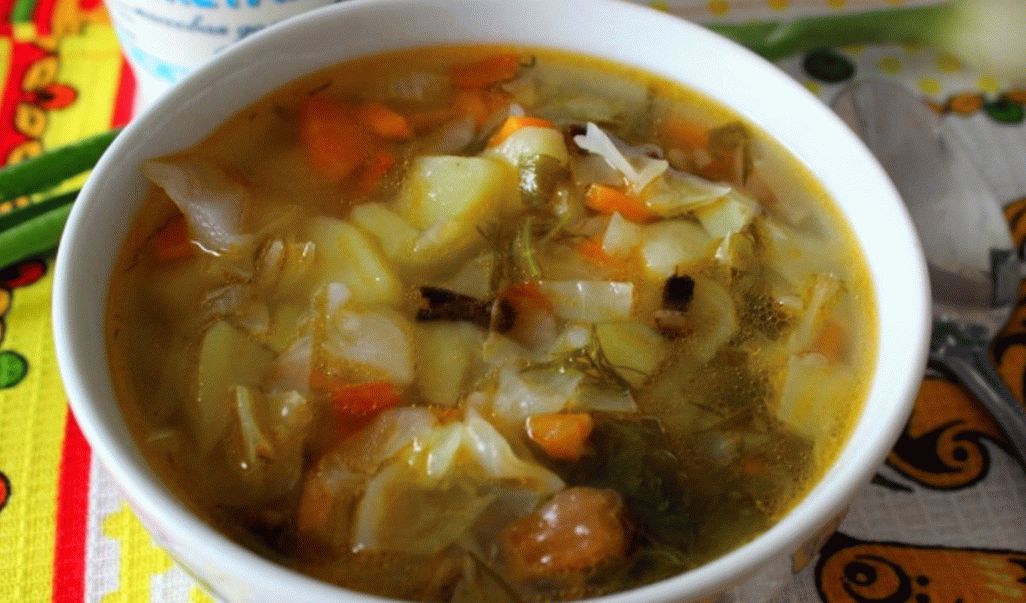 ज़ाल्स्की मशरूम के साथ गोभी का सूप