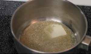 पनीर सॉस में पालक