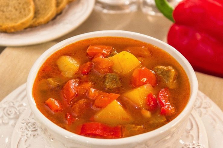 हंगेरियन गौलाश सूप