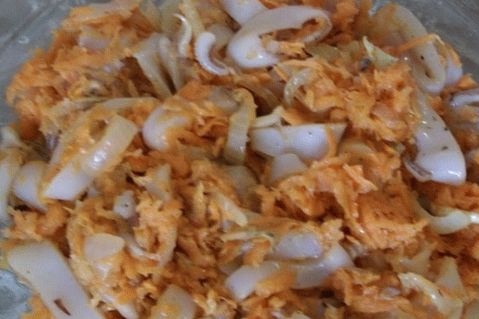 स्क्वीड और सब्जी नाश्ता